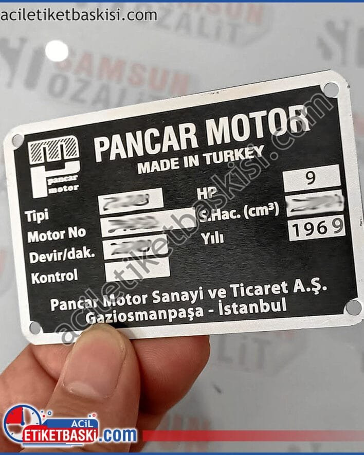 pancar motor etiketi, 9 beygir pancar motor etiket baskısı, balıkçı motor etiketi, balıkçı teknesi, motor etiket baskısı, tasarım desteği, aynı gün gönderim yapılır, deniz suyuna dayanıklı, kaliteli ürün, solma yapmaz, yazılar lazer ile kazıma yapılmıştır, alım satım, ruhsat ve kütük bağlamalar için, motor seri numara baskısı