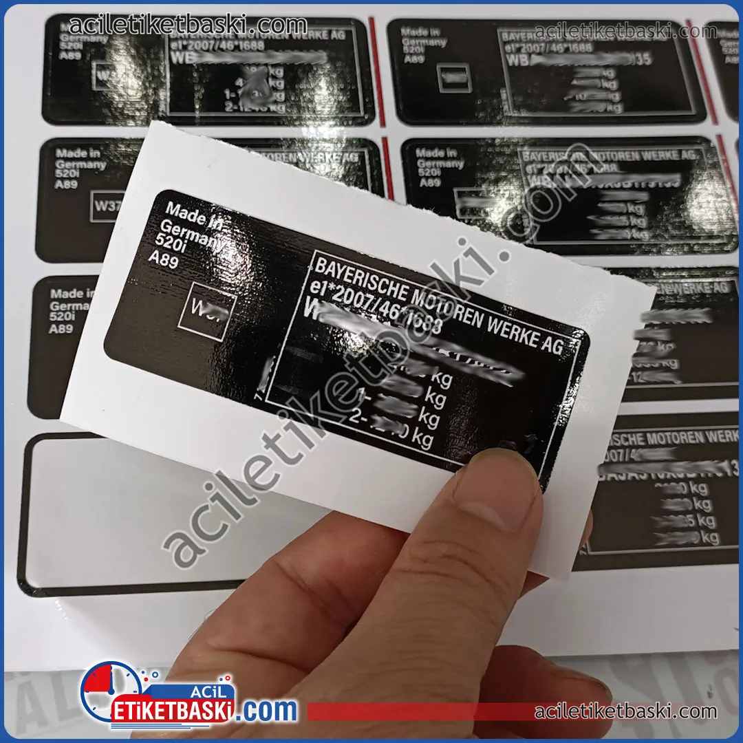 BMW kapı etiketi, BMW 520i araç etiketi baskısı, aslına uygun, sökülen, yıpranan okunmayan, araba kapı direk etiket baskıları yapılır, kaliteli etiket baskısı, dış mekan dayanıklı ürün, hızlı üretim, tasarım desteği, acil etiket baskı merkezi