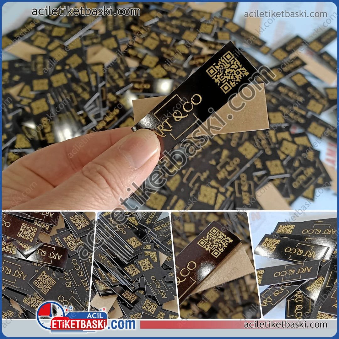 metal etiket, siyah baskılı, yaldız baskılı, arkası bantlı metal etiket, gold baskılı siyah metal, adetli alımlar metal etiket, siyah baskılı, yaldız baskılı, arkası bantlı metal etiket, gold baskılı siyah metal, adetli alımlar yapılabilir, az adet üretim de yapılabilir, numune hazırlanıp gönderilir, hızlı üretim, acil metal etiket baskısı, metal etiket üretim merkezi, acil metal etiket baskısı, arkası bantlı ve bantsız üretilir, aynı gün kargo yapılır, hızlı üretim, tasarım ve baskı merkezi, kaliteli metal etiket baskısı, logo ve marka baskılı metal etiket baskıları