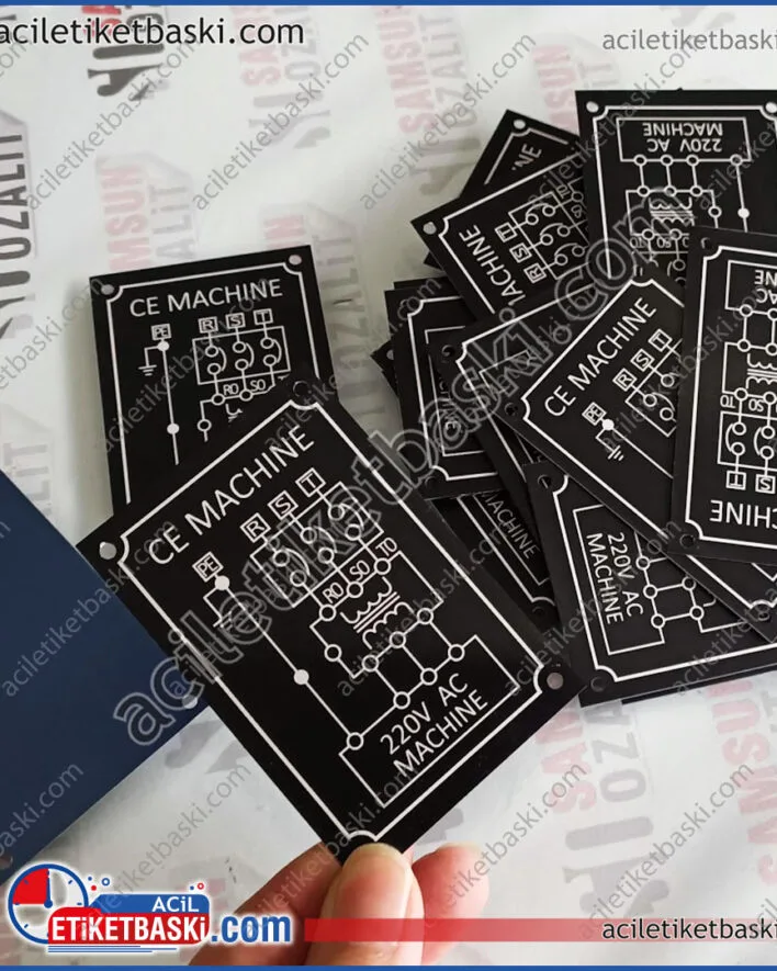 makine üzerine, bilgilendirme, metal etiket, dış mekan dayanıklı, alüminyum paslanmaz, siyah metal, üzeri lazer ile, silinmez deforme olmaz kazıma baskı, acil metal etiket üretim imalat