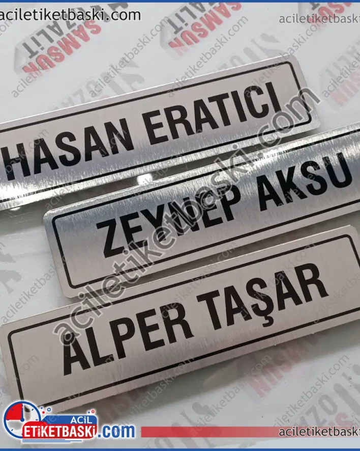 metal kapı tabelası, 20x5cm, ofis kapı isimlik, arkası bantlı, paslanmaz alüminyum, altın ve gümüş renk seçeneği var, tasarım desteği, aynı gün gönderim, metal etiket üretim ve imalat