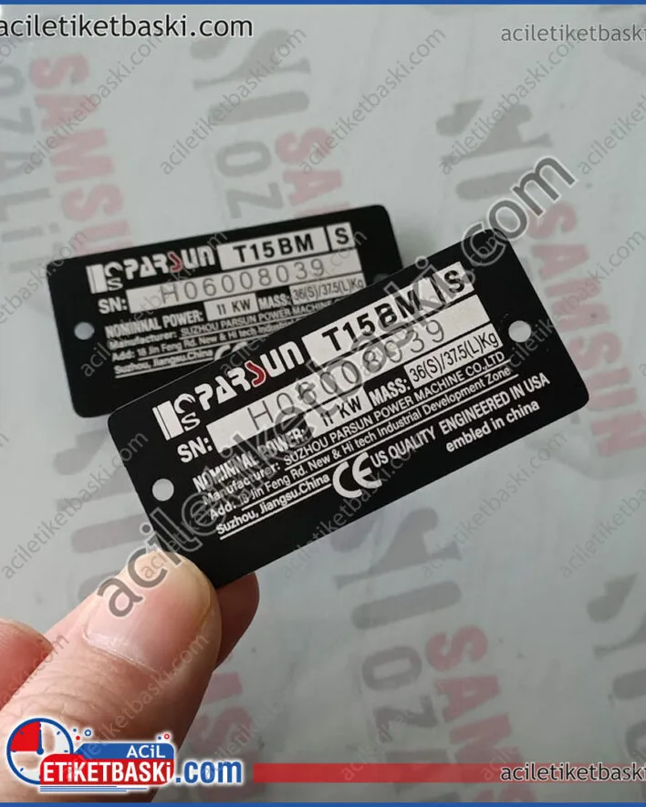 parsun, tekne motor etiketi, renkli baskı yapılmıştır, orjinaldeki gibi, genelde renksiz yapılır, renk extra maliyet getirir, parsun tekne motor etiket baskısı