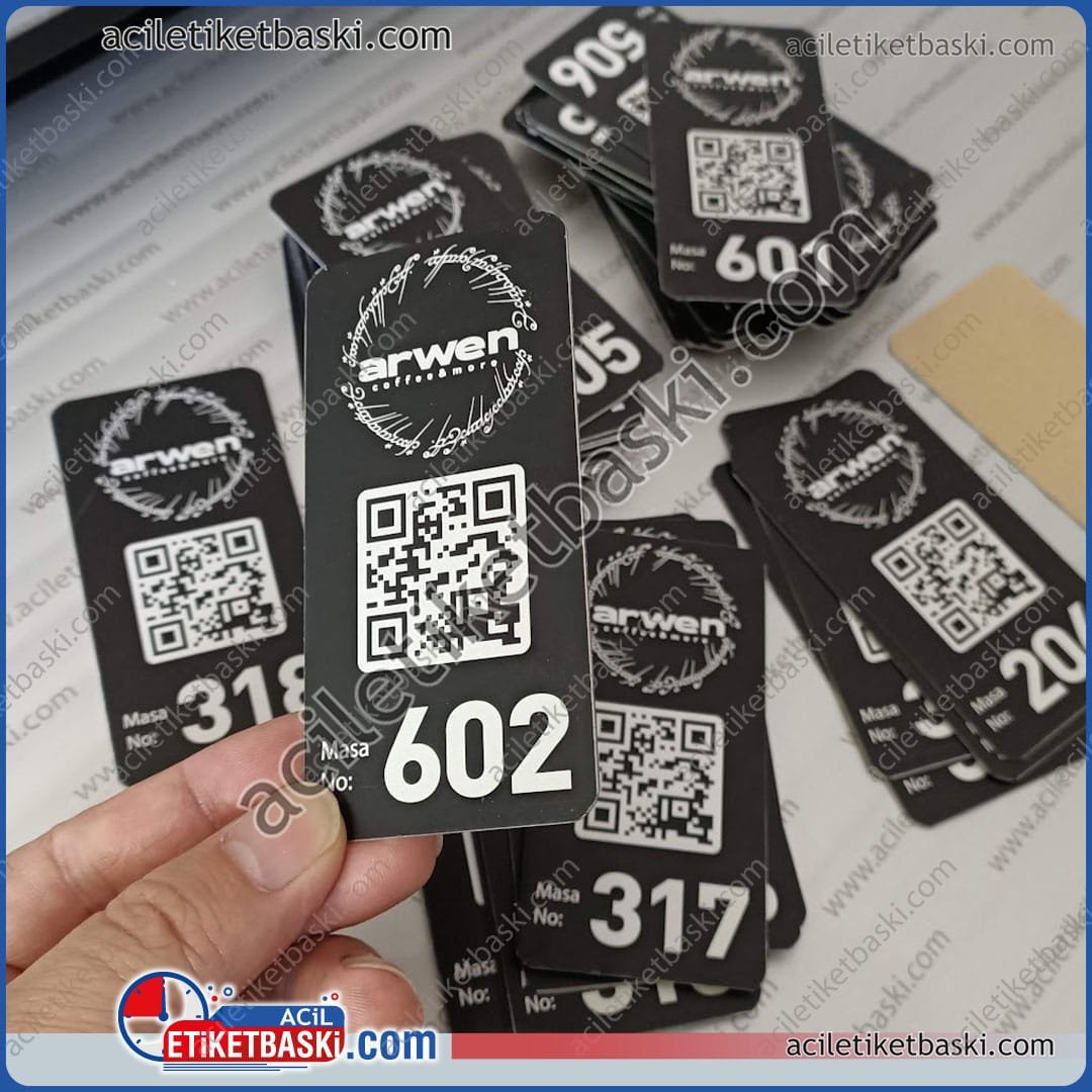 siyah qr metal etiket, masa üzeri masa numarası, menü için QR kod baskısı, hızlı üretim, tasarım desteği, dış mekanda yüksek dayanım, güneşten solmaz, lazer ile kalıcı baskı siyah qr metal etiket, masa üzeri masa numarası, menü için QR kod baskısı, hızlı üretim, tasarım desteği, dış mekanda yüksek dayanım, güneşten solmaz, lazer ile kalıcı baskı