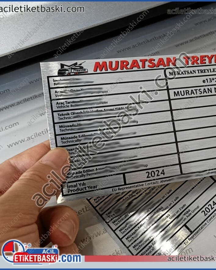Muratsan Treyler, seri numara ve kapasite baskılı, metal tanıtım etiketi, örijinal ebada uygun, silinen okunmayan yıpranan, treyler etiketi, yeniden revizyonu, acil etiket baskı merkezi, metal etiket, alüminyum etiket imalat üretim tasarım