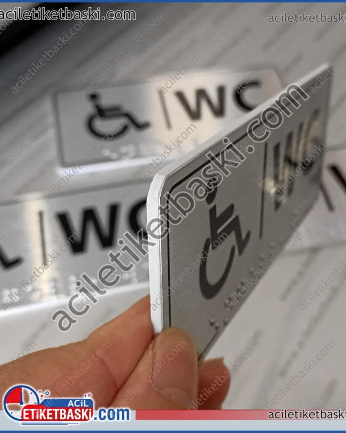 otel için, engelli tuvalet, uyarı levhası, kapı isimliği, braille alfabesi baskılı, özürlü, engelli WC tabelası, üretim imalat, zorunlu uyarı levhası üretim, imalat ve tasarım