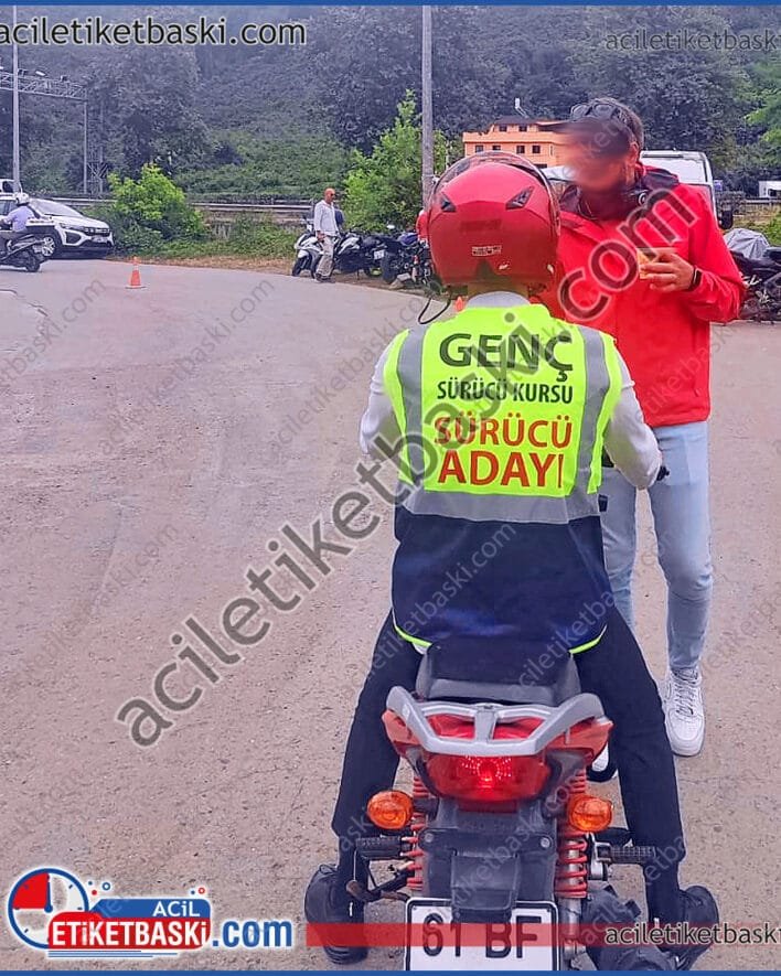 sürücü kursu yeleği, motosiklet sürücüsü için yelek baskısı, hızlı üretim, aynı gün kargo, sürücü kursu ismi ve sürücü adayı yazısı baskılı, fosforlu yelek, reflektörlü yelek baskısı, kurs logosu konulabilir, yönetmeliğe uygun, XL standart ebat yelek, acil baskı merkezi,