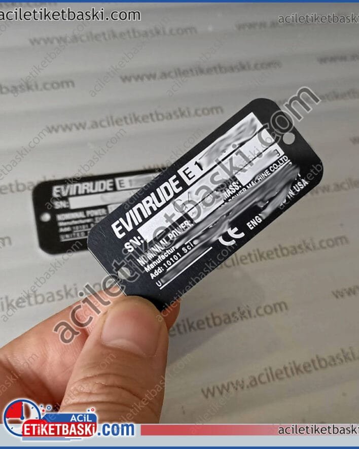 evinrude etiket, tekne, motor etiketi, deniz motoru, usd yapımı, kaybolan etiket yerine, yenisinin yapılması, tasarım desteği, aynı gün gönderim, lazer ile kalıcı baskı, etiket baskı merkezi