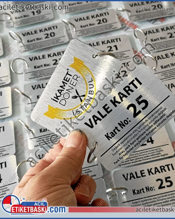 Metal Vale kartı, 2 yüzey baskılı, kaliteli ürün, hızlı üretim, askı halkaları, prestij ürün, kimsede olmayan, metal kart, müşteri araç otopark, vale kartı, üretim imalat, tasarım, metal etiket üretimi, metal kartvizit, alüminyum kart, baskılı metal kartvizit, amaca yönelik hazırlanır, tasarlanır