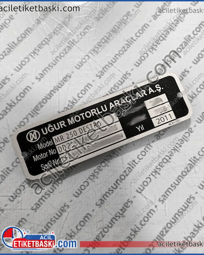 Uğur Motorlu araç, MR 250 Destro, motor etiketi, metal, paslanmaz, lazer ile baskı, düşen, silinen, okunmayan, muayene den geçmeyen, etiketler yerine yenisi yapılır, acil etiket baskı merkezi, aynı gün gönderim, hızlı kargo, tasarım, lazer ile kalıcı ürün, motosiklet şasi etiket baskıları