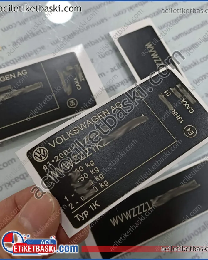 Volkswagen araç direk şasi numarası, kaliteli etiket, çıkmaz silinmez, dış mekan dayanıklı, mat orjinal yüzey, aslına uygun, silinen okunmayan, araç motor etiket baskıları