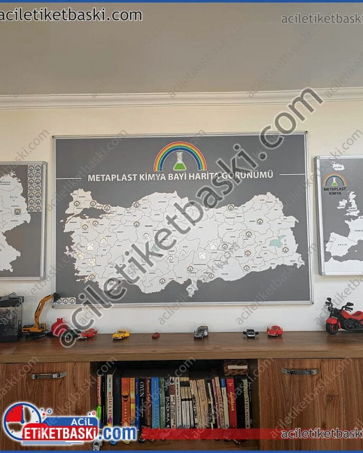 mıknatıslı, manyetik duvar haritası, özel ebat üretildi, haritalar konsepte uygun tasarlandı, üzerine işaretleme mıknatısları, tamamen özel üretim harita baskısı, emaye tahta, kaliteli ürün, harita baskı merkezi, özel alan ve tasarım yapılmıştır