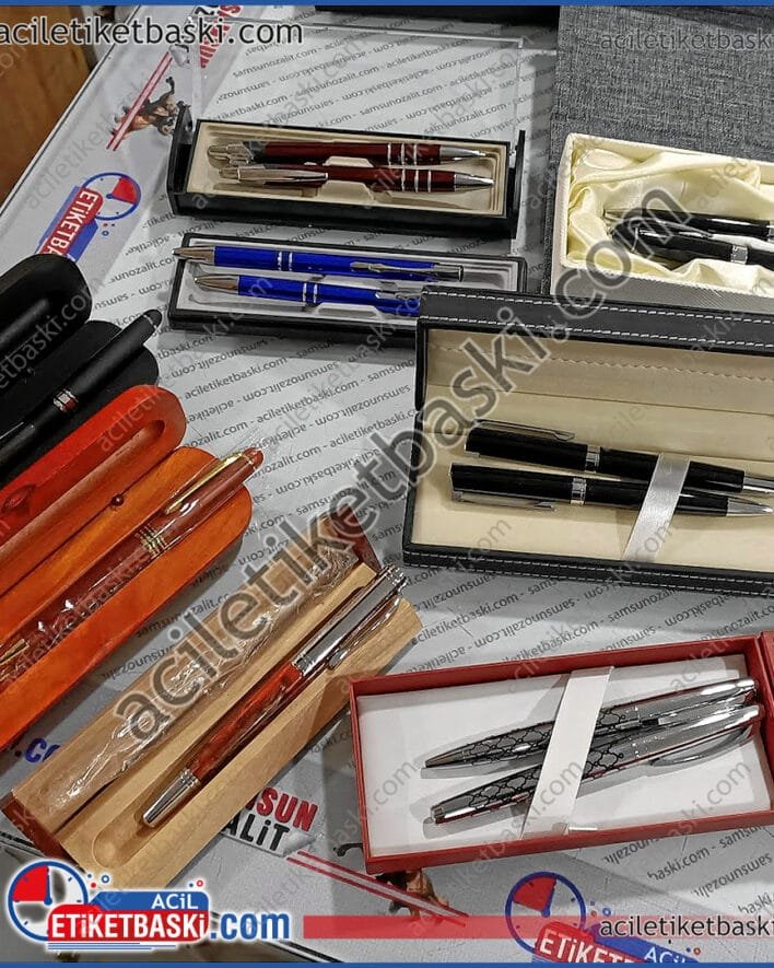 isime özel, kalem seti, kaliteli ürün, tek tek isim yazılır, kalıcı baskı, kutulu set kalemler, tükenmez kalem, roller kalem, kurşun kalem setleri, hediye için uygun, lazer ile çıkmaz silinmez kalıcı baskı yapılır, acil baskı merkezi