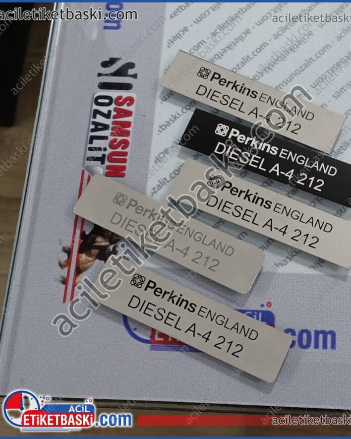 perkins tekne motor etiketi, silinmiş, yıpranmış, okunmayan, motor etiketinin, ebat ve aslına uygun, yeniden oluşturulması yapılmaktadır, motor etiket baskısı, üretim, imalat, acil baskı ve tasarım, aynı gün gönderim