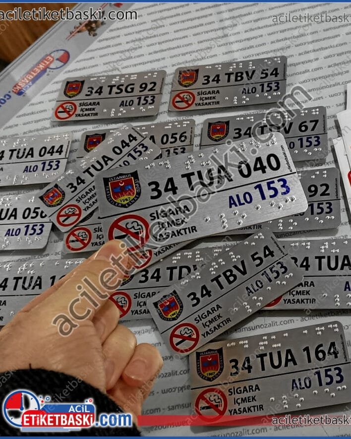 taksi görme engelli, metal plaka, ibb yönetmeliğe uygun, metal ürün, kabartmalar dökülmez, silinmez, kaliteli ürün, arkası bantlı, araçta 2 adet olmalıdır, acil üretim, aynı gün gönderim