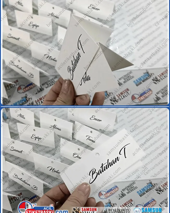 Masa isimlik, masa rezervasyon, üçgen isimlik, üzeri kurdele deliği, ebat ve adede göre fiyat, hızlı üretim, aynı gün gönderim, konuk ve masa grup isimleri, kişiye özel davetli isimlik baskısı