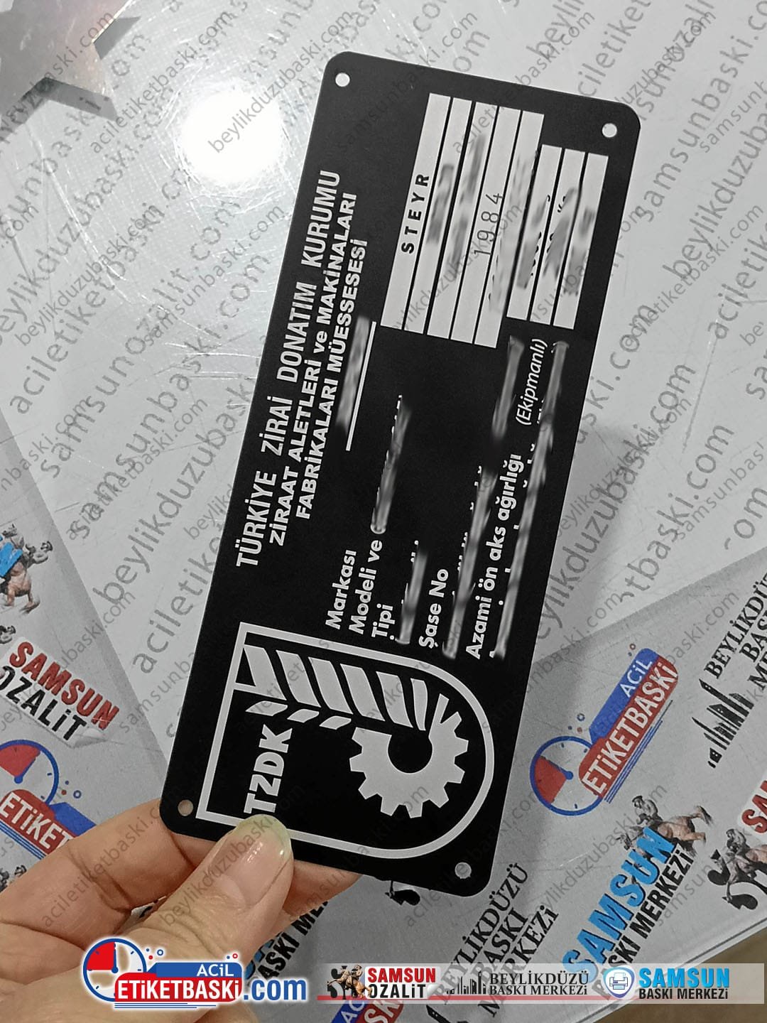 steyr-basak-traktor-sasi-numara-etiketi-metal-bilgi-plakasi steyr marka, başak traktör, metal şasi numara etiketi, traktör bilgi etiketi, aslına uygun, hızlı üretim, tanıtım ve bilgilendirme etiketi, araç kimlik bilgisi, eskiyen, okunmayan, denetimden geçmeyen, etiketleri aslına uygun yapıyoruz