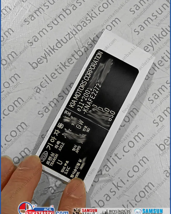 kia cerato şasi etiketi, kia vin numarası baskı, korece araç etiketi, cerato kapı direği etiketi, şasi no restorasyon, kia araç kimlik etiketi, muayene uyumlu vin baskı, kore menşeli araç etiketi