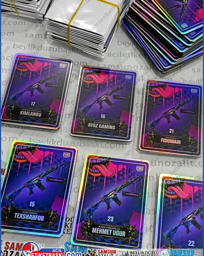 Oyuncu Kartı, hologram baskı, kartvizit ebadı, 2m kalınlıkta, değişken isim baskısı, 2 yüzey baskı, birincilik, katılım, ödül, hediye, hologram kart baskısı, oyun turnuva kartları, üretim, imalat, tasarım