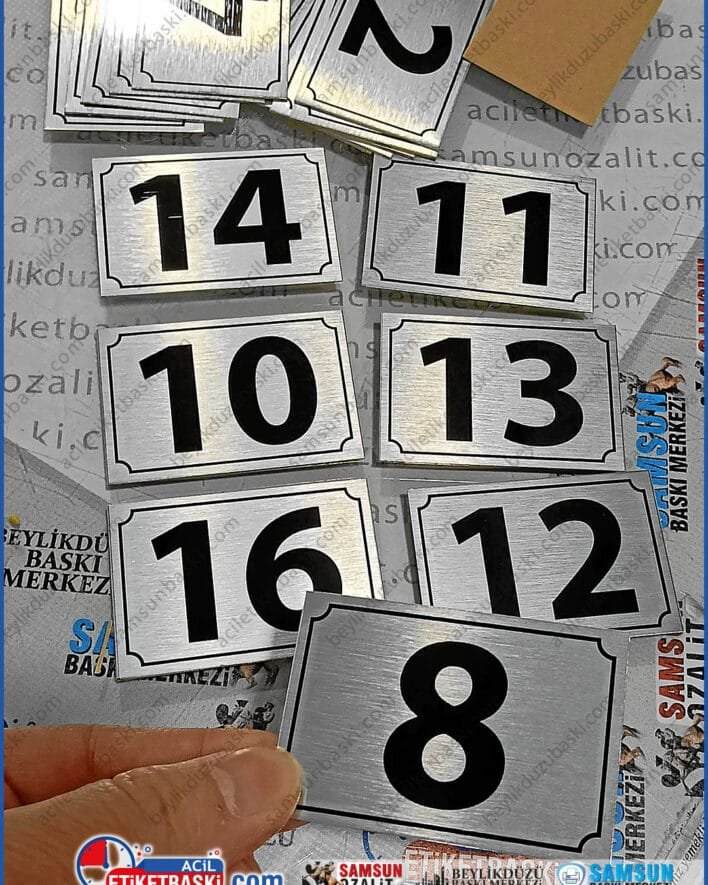 Kapı üzeri numara, kapı pervazına numara, metal ürün, paslanmaz, altın ve gümüş renk yapılabilir, standart ebatta üretim fiyatıdır, adede göre fiyat alabilirsiniz, samsun baskı merkezi, metal etiket üretim ve imalat