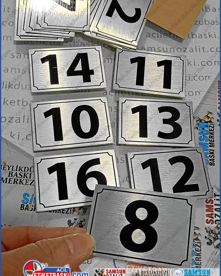 Kapı üzeri numara, kapı pervazına numara, metal ürün, paslanmaz, altın ve gümüş renk yapılabilir, standart ebatta üretim fiyatıdır, adede göre fiyat alabilirsiniz, samsun baskı merkezi, metal etiket üretim ve imalat