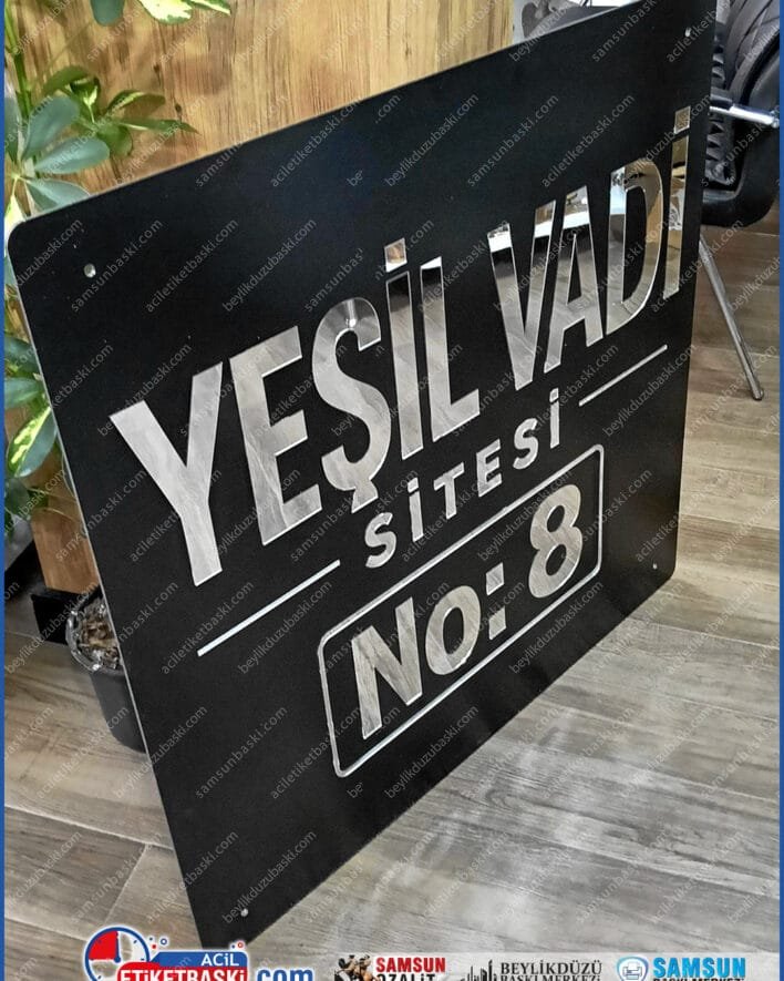 metal tabela üretimi, kompozit tabela baskı, aynalı pleksi tabela, 1x1m tabela fiyatları, dış mekan metal tabela, kabartma harf tabela, alüminyum kompozit panel, tabela baskı merkezi