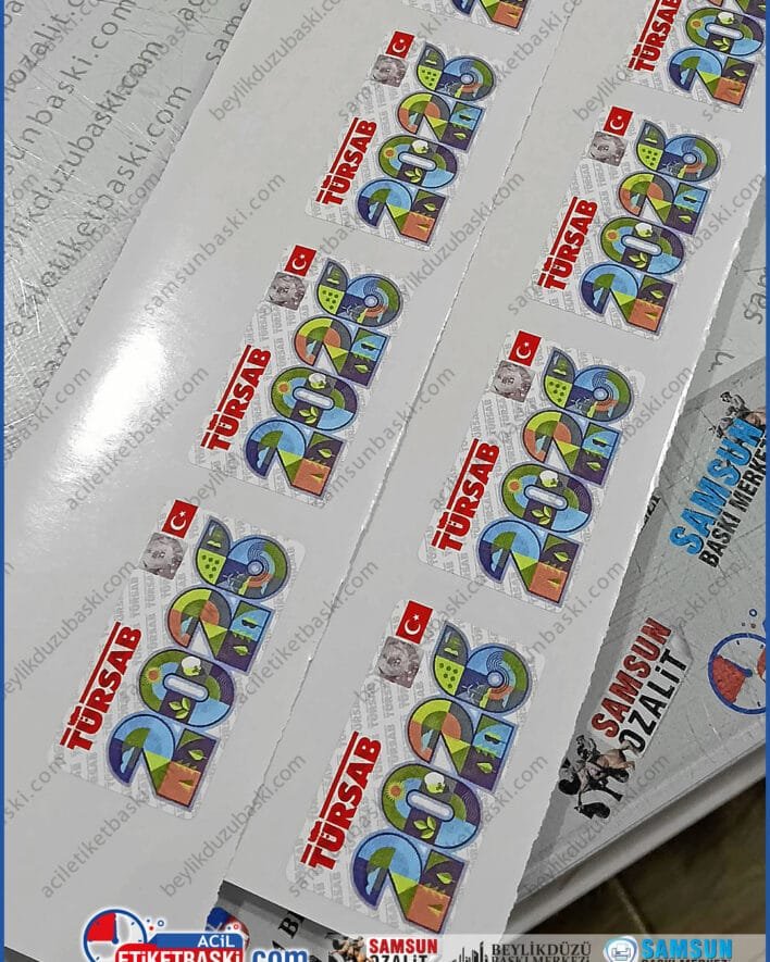 türsab araç etiketi, 2026 türsab sticker, servis araç etiketi, seyahat acentesi etiketi, hologramsız türsab baskı, araç dış mekan etiket, kuvvetli yapışkanlı sticker, acente plaka etiketi